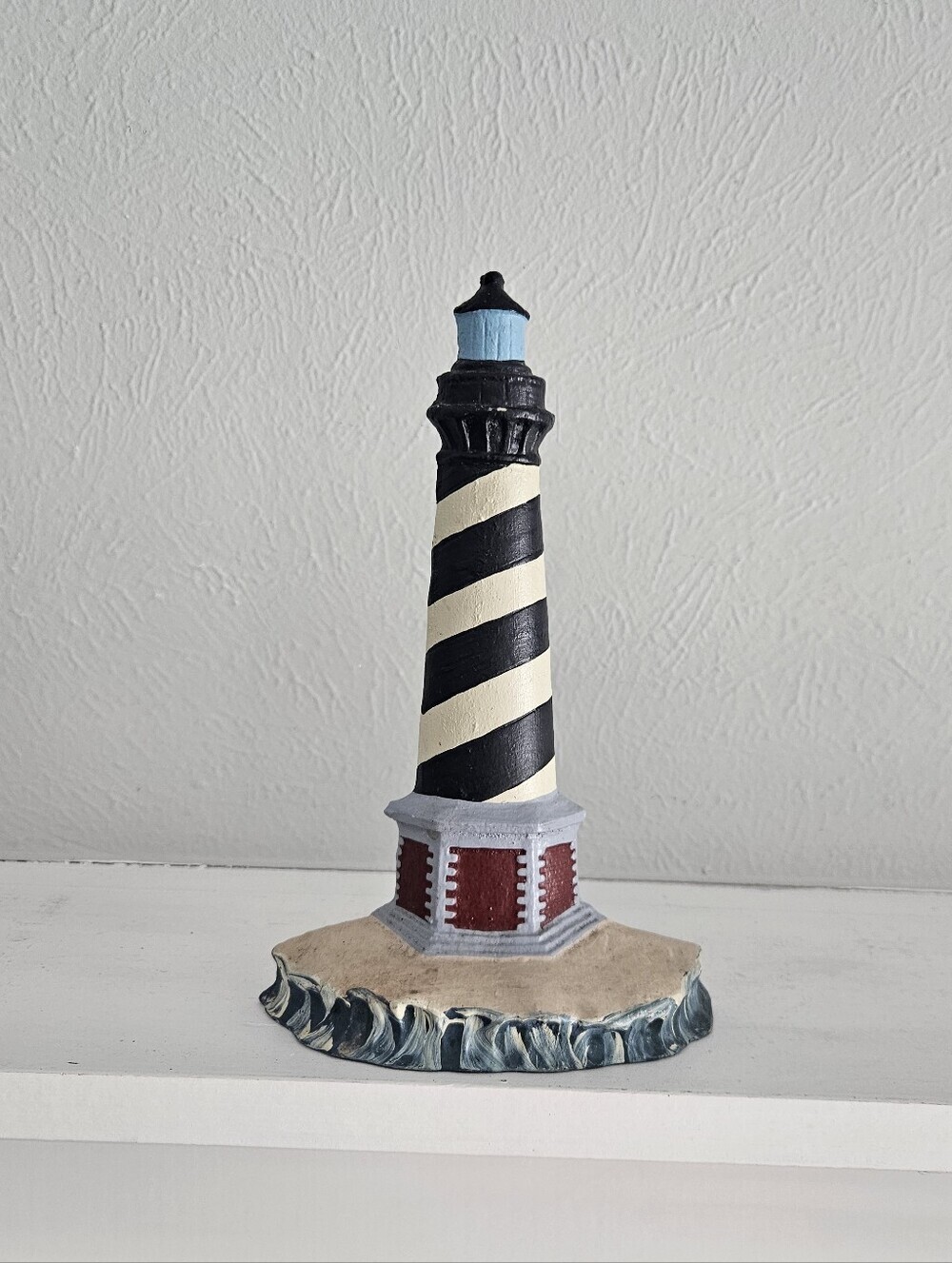 Vintage Heritage Metalcraft Painted Cast Iron Cape Hatteras Lighthouse Door Stop